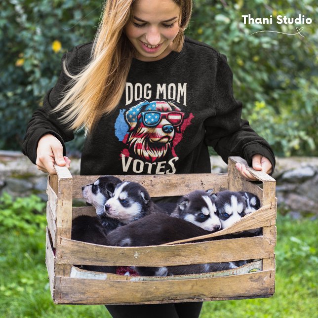 Hunde Mama stimmt Niedlich zur Sonnenwahl 2024 ab Sweatshirt (Von Creator hochgeladen)