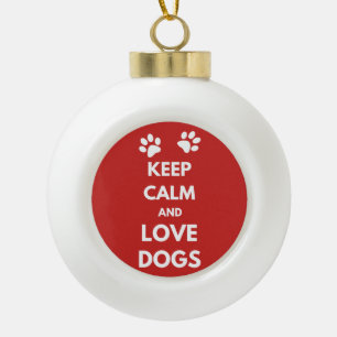 Hunde mit Liebe und Ruhe behalten Keramik Kugel-Ornament
