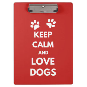 Hunde mit Liebe und Ruhe behalten Klemmbrett