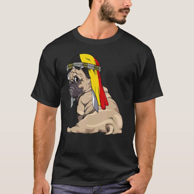 Hunde Niedlicher Mops Retro Belgien Flaggenstand T-Shirt (Vorderseite)