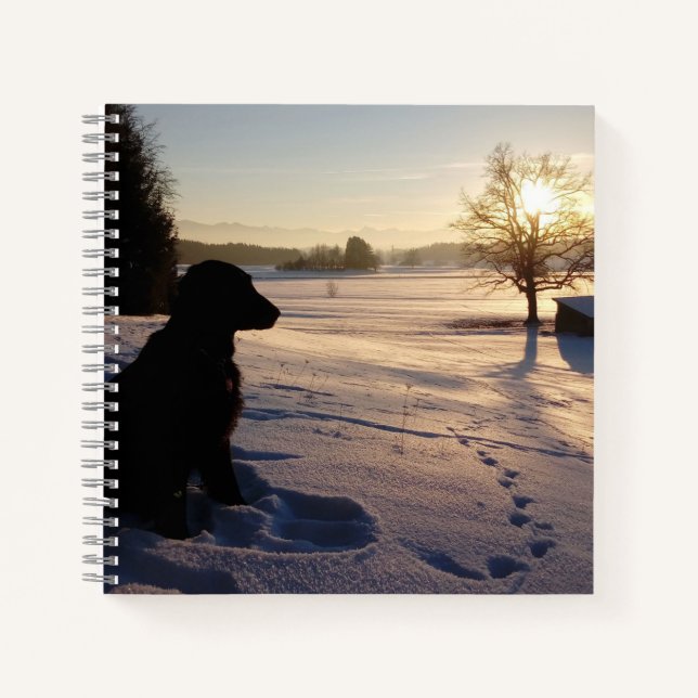 Hunde-Silhouette in Snowy Landschaft Notizbuch (Vorderseite)