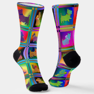 Hunde-Silhouetten erstellen farbiges Gittermuster Socken