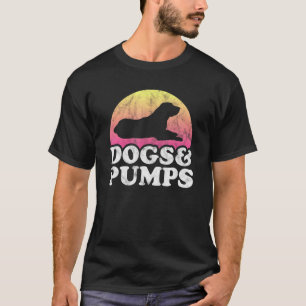 Hunde und Pumps, Hunde und hohe Absätze T-Shirt