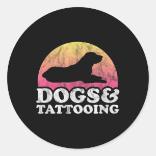 Hunde und tattowierende Männer oder Frauen, Hunde Runder Aufkleber