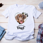 Hunde VATER Personalisiert Herzstück Hund Lover Fo T-Shirt<br><div class="desc">Hunde Vater ... Überraschen Sie Ihren Lieblingshund Vater diesen Vatertag , Weihnachten oder seinen Geburtstag mit diesem super niedlichen Haustier Foto T - Shirt. Passen Sie das Shirt des Hundes mit den Lieblings-Fotos Ihres Hundes an, und nennen Sie es. Dieses Shirt ist ein Muss für Hundeliebhaber und Hundewelpen! Großartiges Geschenk...</div>