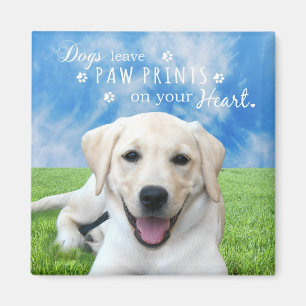 Hunde verlassen Tatzendrucke auf Ihrem Herzen Magnet