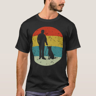 Hundebesitzer geht mit meinem Hund Vintag T-Shirt