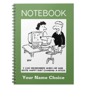 Hundebesitzer Geschenk. Hund spielt an einem Compu Notizblock