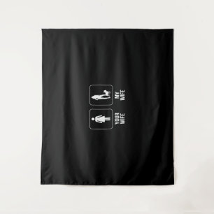 Hundegeschenk   Deine Ehefrau - Meine Ehefrau Fran Wandteppich