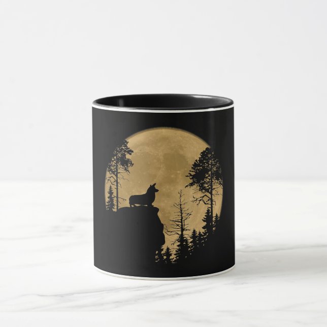 Hundegeschenk | Korgi Hund unter Mondlicht Hallowe Tasse (Zentrum)