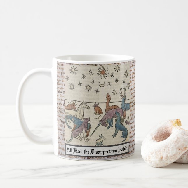 Hundekatze des mittelalterlichen Kaninchens Kaffeetasse (Mit Donut)