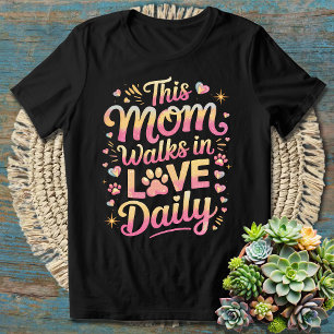 Hundemama Fellmama Diese Mama geht täglich in Lieb T-Shirt