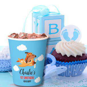 Hundepilot fliegt Flugzeug, süße Kinder blaue Gebu Pappbecher