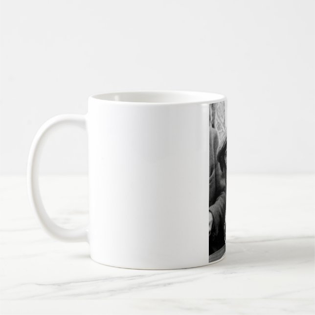 Hunderauchende Tasse (Links)