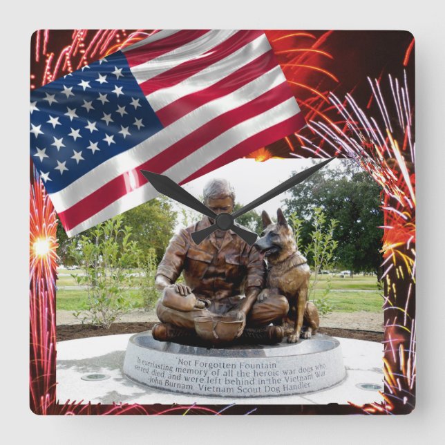 Hundeschlittenmauer Quadratische Wanduhr (Vorderseite)