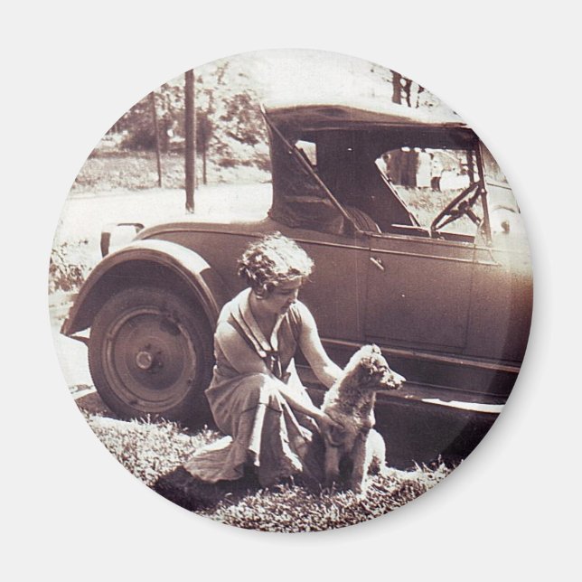 Hündin und Auto Vintageg Magnet (Vorne)