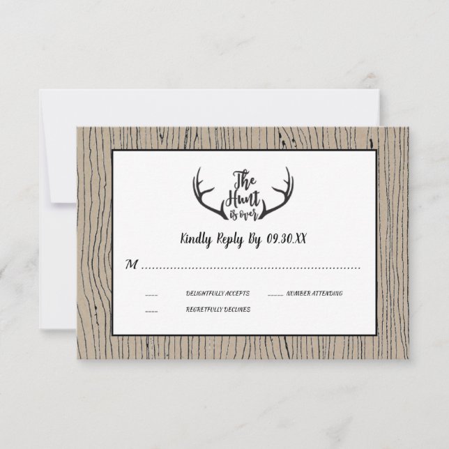 "Hunt is Over" Rustikaler Antler Barnwood Wedding  Einladung (Vorderseite)