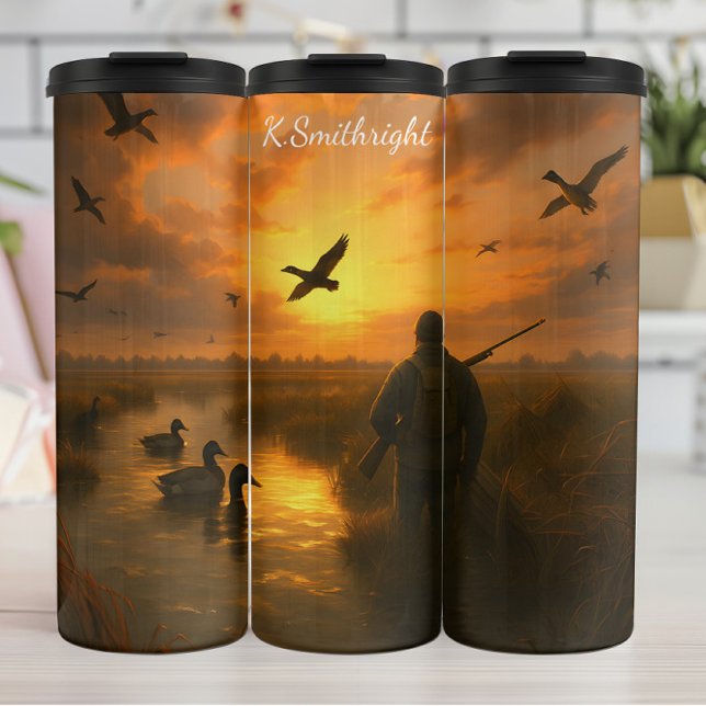 Hunter auf Sunset Marsh mit Enten Thermosbecher (Von Creator hochgeladen)