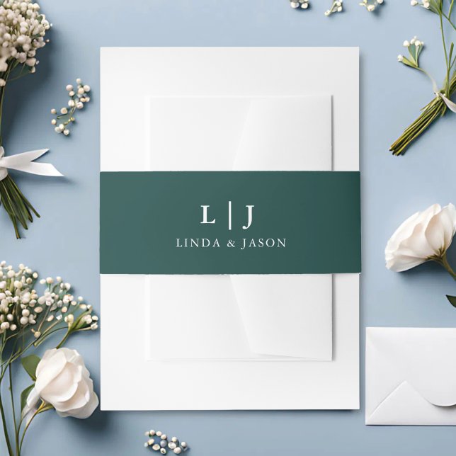 Hunter Green Monogram Couples Editable Wedding Einladungsbanderole (Hunter green monogram belly band with your initials adds rich elegance to invites.)