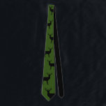 Hunter-grüner Hals-Krawatte mit Hirschprint Krawatte<br><div class="desc">Jägergrüne Halsbinsel mit Reh-Druckmuster. Funny Custom Farbe Jagd Thema Halsband für Männer. Manly Design. Coole Weihnachts- oder Geburtstagsgeschenke für Papa,  Onkel,  Großvater,  Ehemann,  Bruder,  Freund,  Chef,  Mitarbeiter,  Hochzeitsgarten,  Trauzeuge etc.</div>