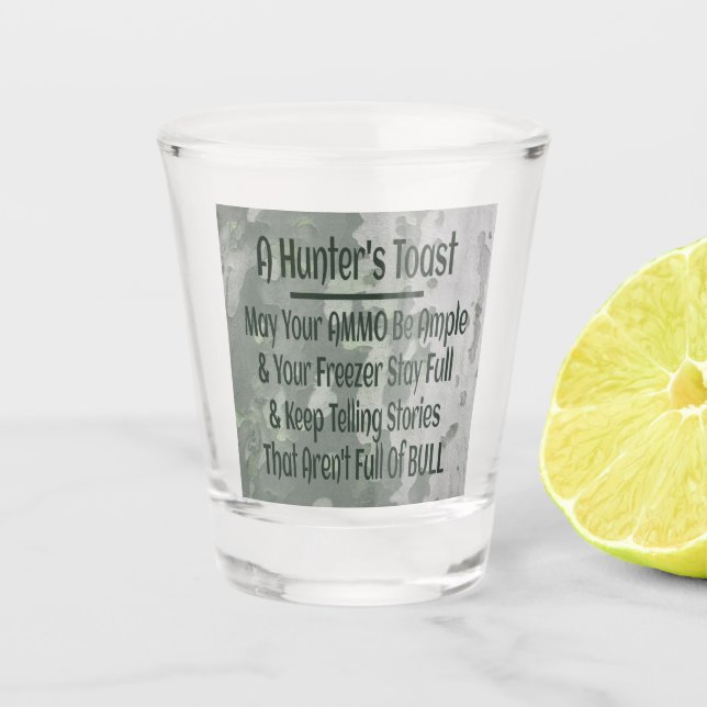 Hunter's Toast Funny Green Camouflage Schnapsglas (Vorderseite)