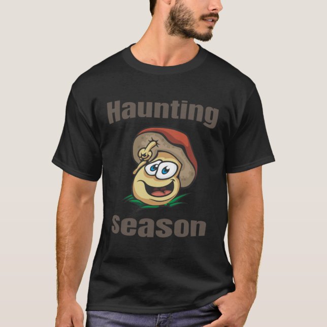 Huntig season mushroom morel and funghi T-Shirt (Vorderseite)