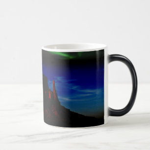 Hupen an der Morphing-Tasse des Mondes Verwandlungstasse