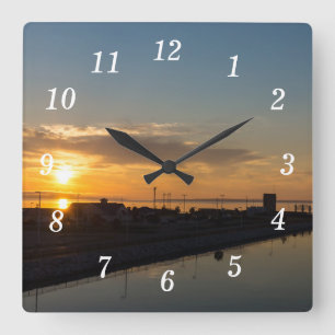 Huron-See Morgenwall-Uhr Quadratische Wanduhr