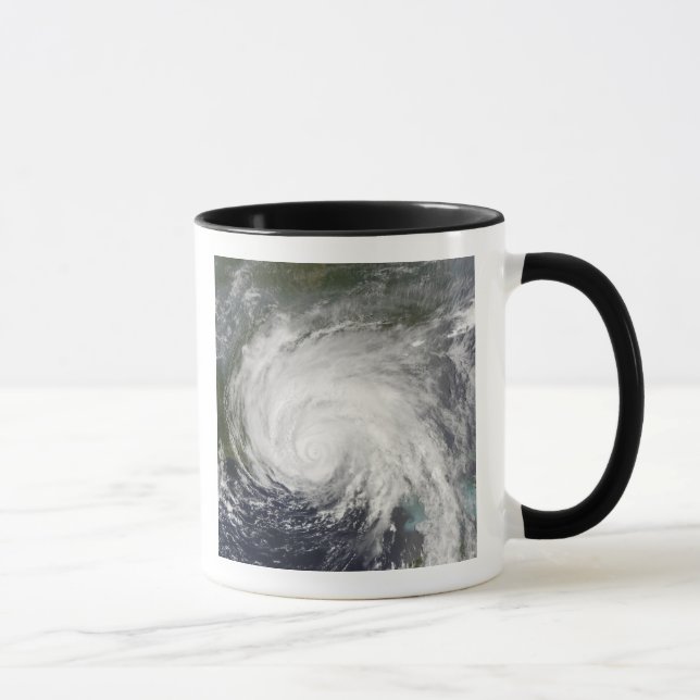Hurricane Dennis Tasse (Rechts)