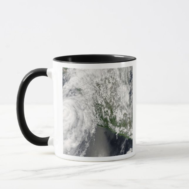 Hurricane Henriette Tasse (Links)