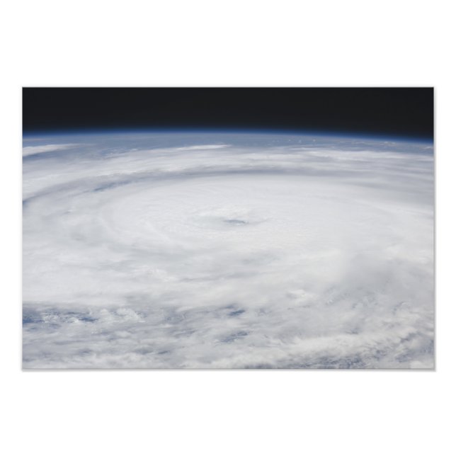 Hurrikan Bill im Atlantischen Ozean Fotodruck (Vorne)