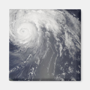 Hurrikan Bill vor Bermuda Magnet