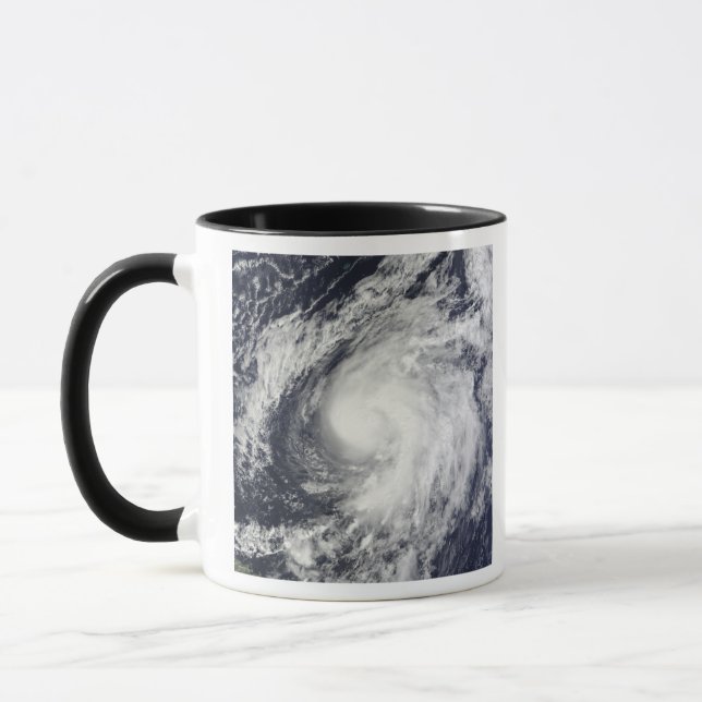 Hurrikan Otto Tasse (Links)