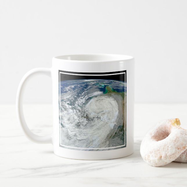 Hurrikan Sandy an der Ostküste der USA. 3 Kaffeetasse (Mit Donut)