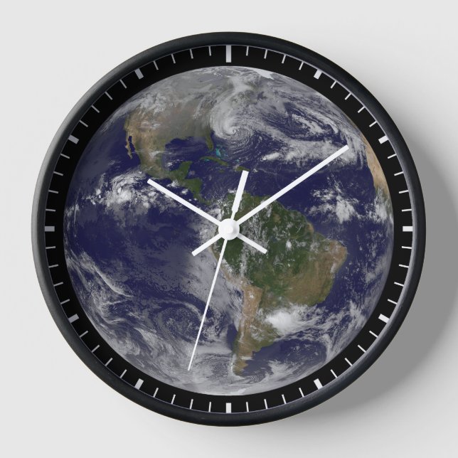 Hurrikan Sandy an der Ostküste der USA. Uhr (Vorderseite)