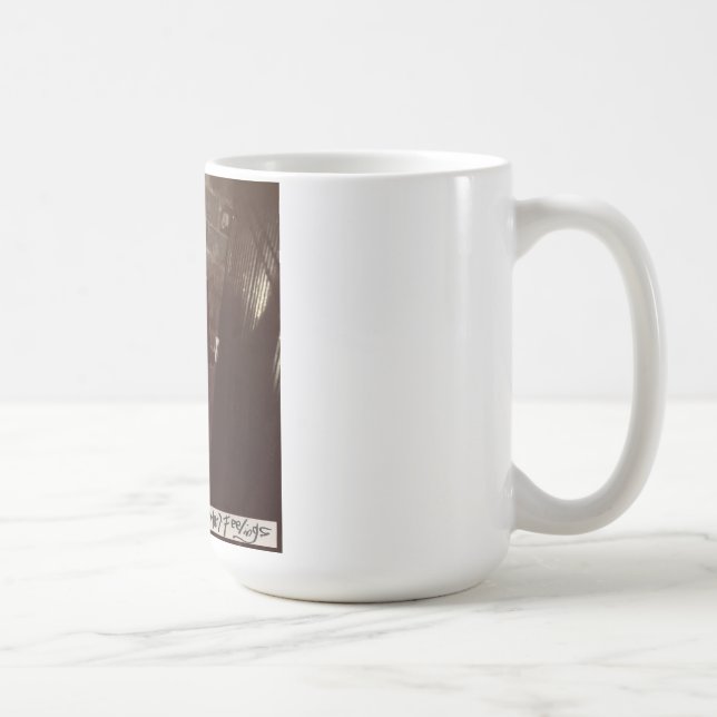Hurt Feelings solo mug Kaffeetasse (Rechts)