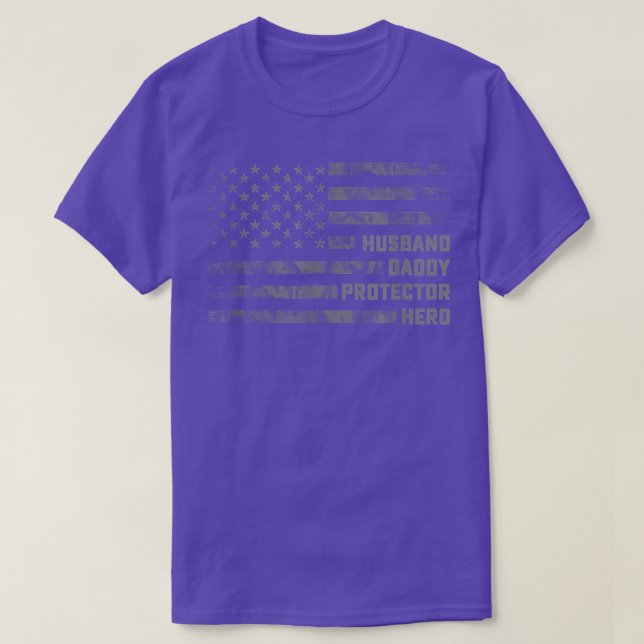 Husband Daddy Protector Hero American Flag Father' T-Shirt (Design vorne)