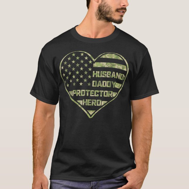Husband Daddy Protector Hero Father's Day Gift  T-Shirt (Vorderseite)