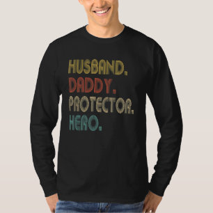 Husband Daddy Protector Hero Vatertag Vater T-Shirt