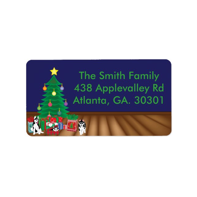 Huskies, die unter der Weihnachtsbaumkarte spielen Adressaufkleber (Vorne)