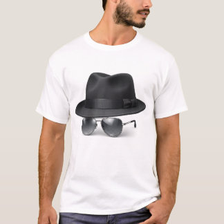 Hut- und Sonnenbrillen-T-Shirt T-Shirt