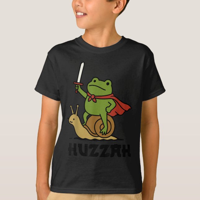 Huzzah Frog Knight Riding A Snail Funny Sword Meme T-Shirt (Vorderseite)
