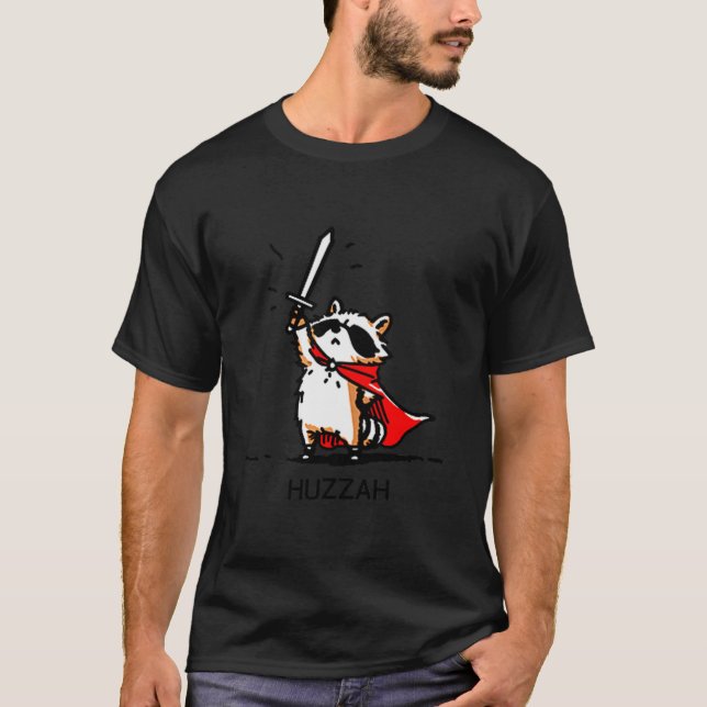 Huzzah Raccoon Knight Funny Sword Meme Quote  T-Shirt (Vorderseite)