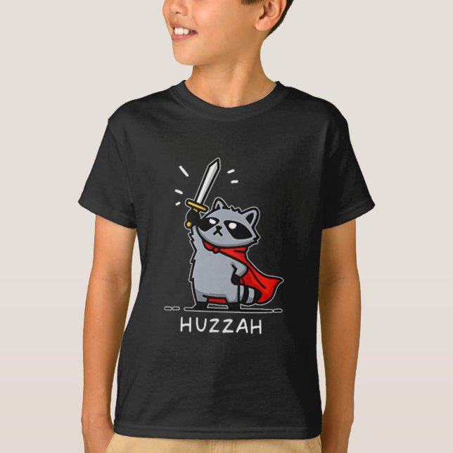 Huzzah Raccoon Knight Funny Sword Meme Zitat T-Shirt (Vorderseite)