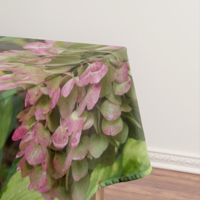Hydrangea Blüte im Herbst mit Golden Hosta Blätter Tischdecke (Beispiel)