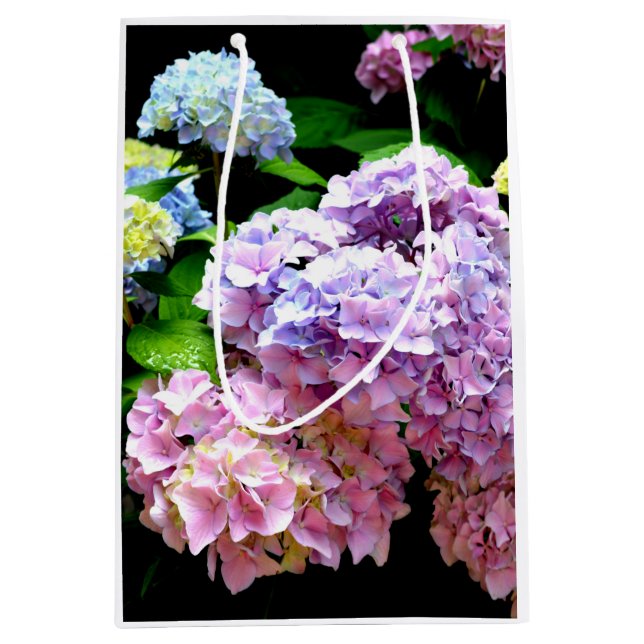 Hydrangea-Garten, rosa, blau, lila Blumen Mittlere Geschenktüte (Vorderseite)