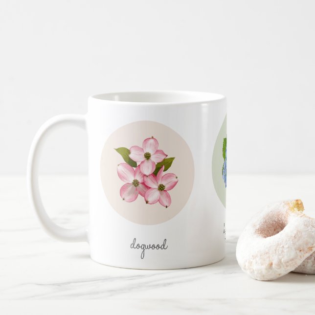 Hydrangea, Lupine und Dogwood-Blume Kaffeetasse (Mit Donut)