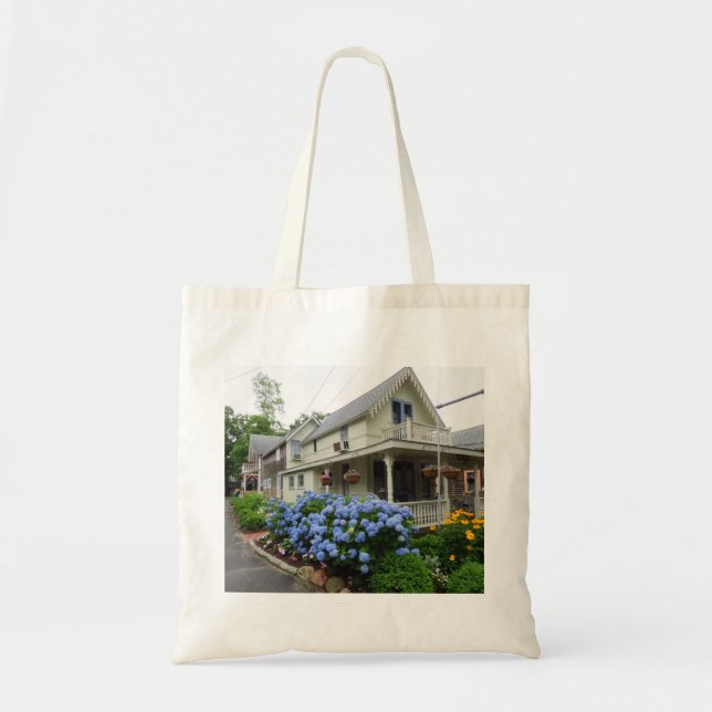 Hydrangeas an der Ecke - Martha's Vineyard Tragetasche (Vorne)