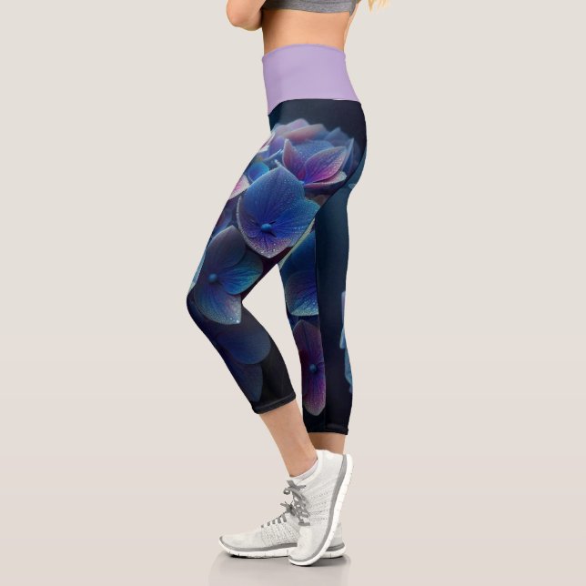 Hydrangeas Floral Lila und blau Capri Leggings (Links)