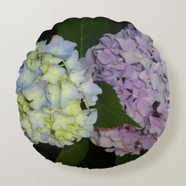 Hydrangeas Rundes Kissen (Vorderseite)